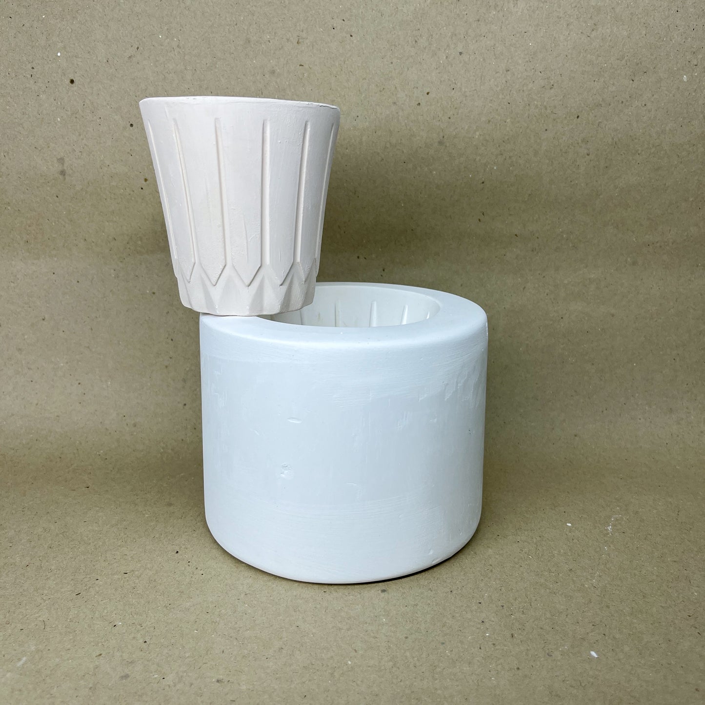 Plaster Mold - Ceramic Casting Mold - Wide-Mouthed Decorated Cup with Glaze Rim 8.5x8.5cm