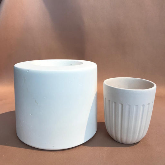 EK508 Plaster Mold - Ceramic Casting Mold -  Oval Motif Cup with Glaze Rim 7.5x9cm